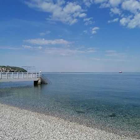 Apartma Olivieri Koper Exteriör bild