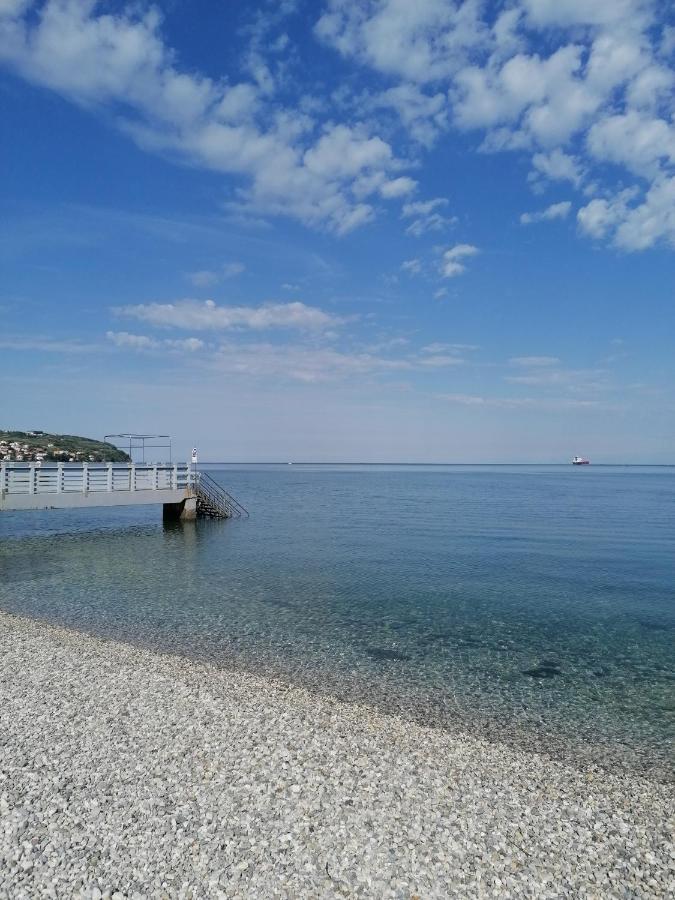 Apartma Olivieri Koper Exteriör bild
